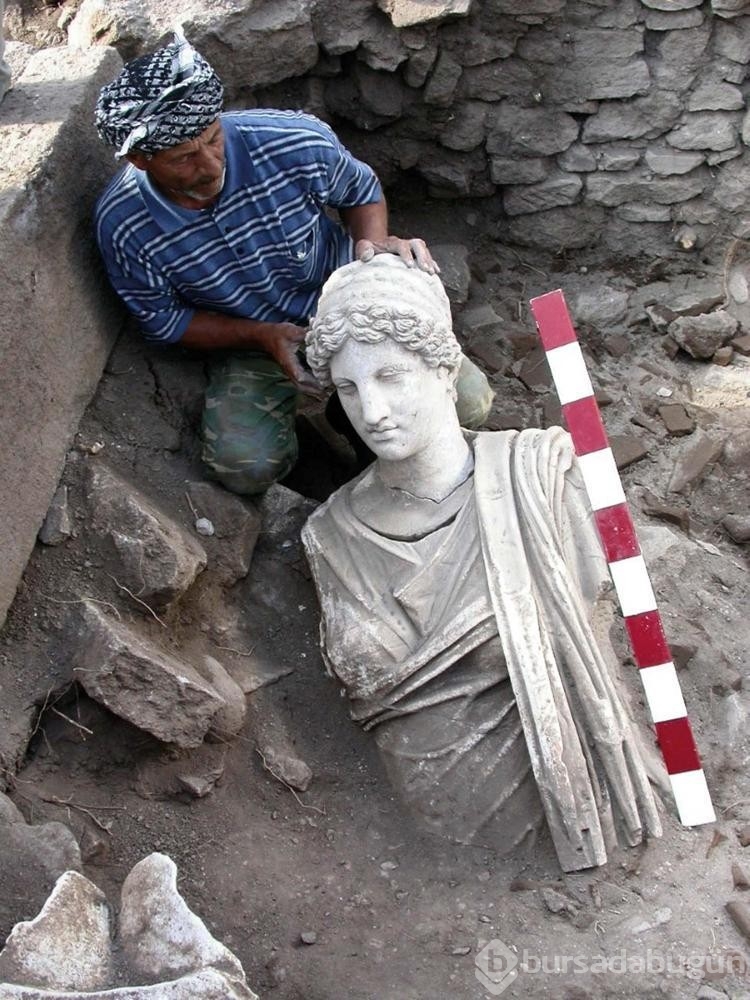 Hestia heykeli Manisa Müzesi'nde sergileniyor