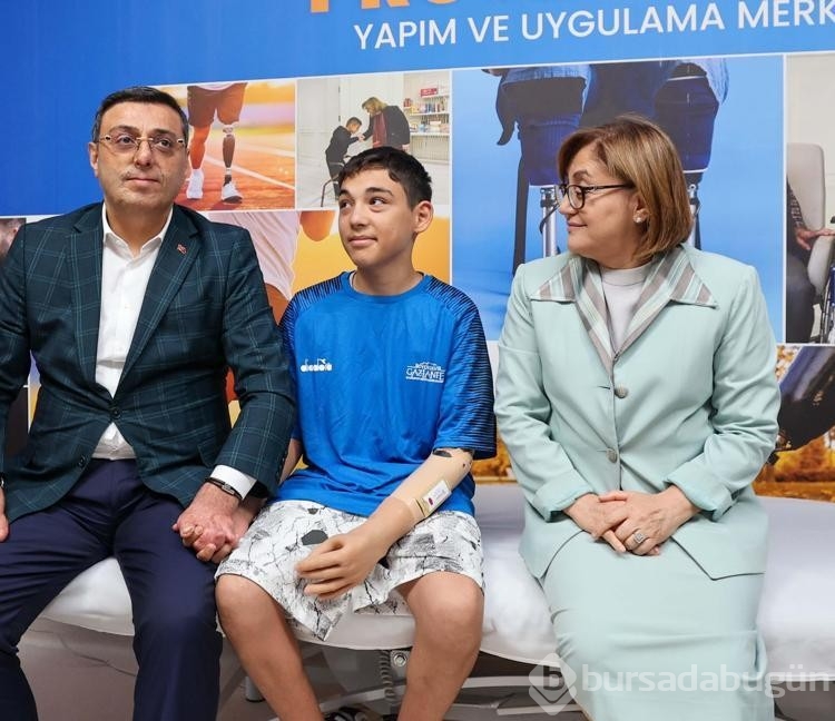Protez kol takılarak hayalini gerçekleştirdi