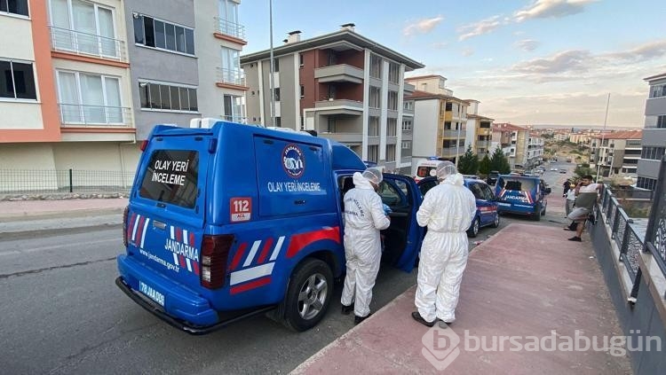Boşanma aşamasındaki çift evde çıkan yangında ölü bulundu