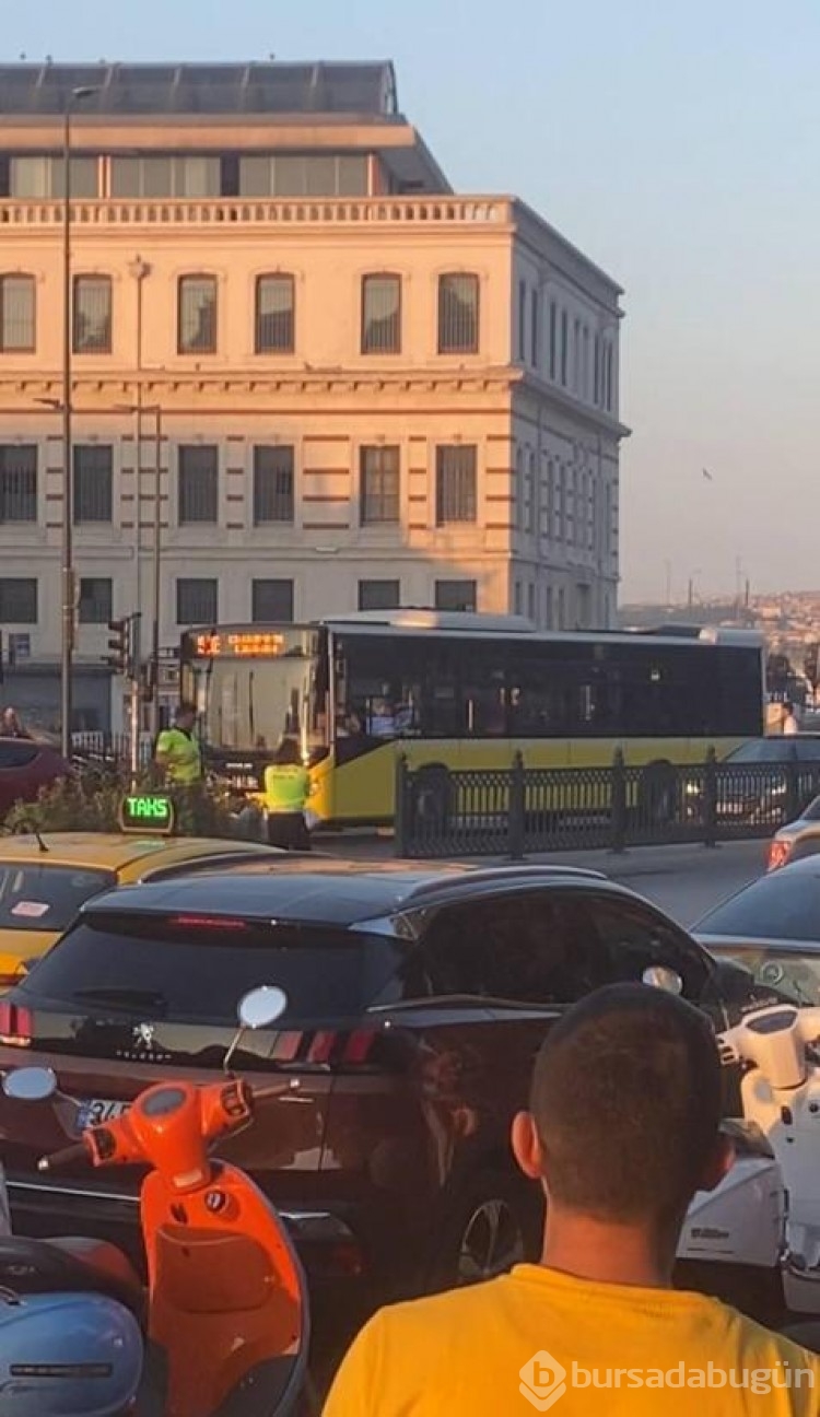 Tartıştığı kişiyi silahla kovaladı! Polisler saldırganı etkisiz hale getirdi