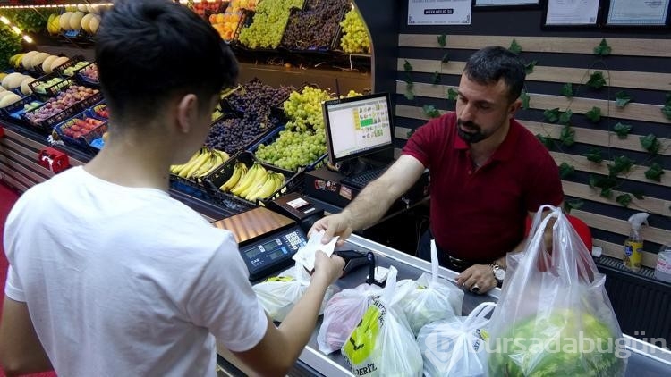 Manav'a şaşırtan bir şey bıraktı