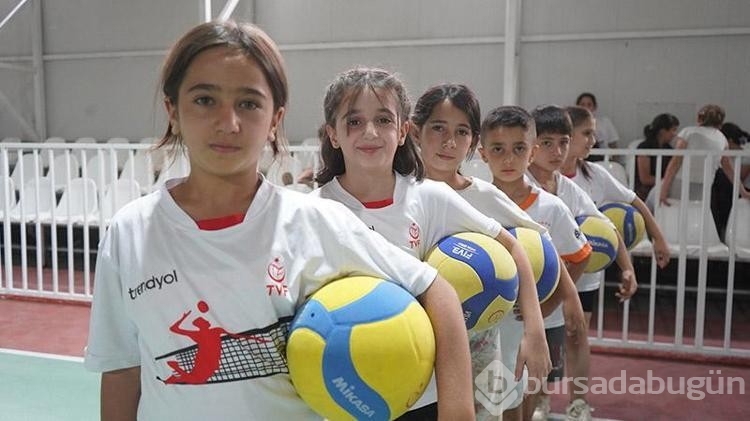Fabrika voleybol projesi çocukların sosyalleşmesini sağladı