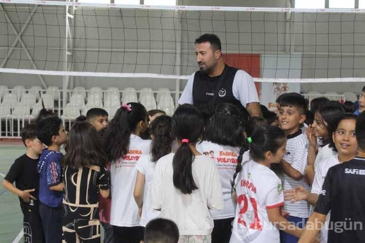 Fabrika voleybol projesi çocukların sosyalleşmesini sağladı