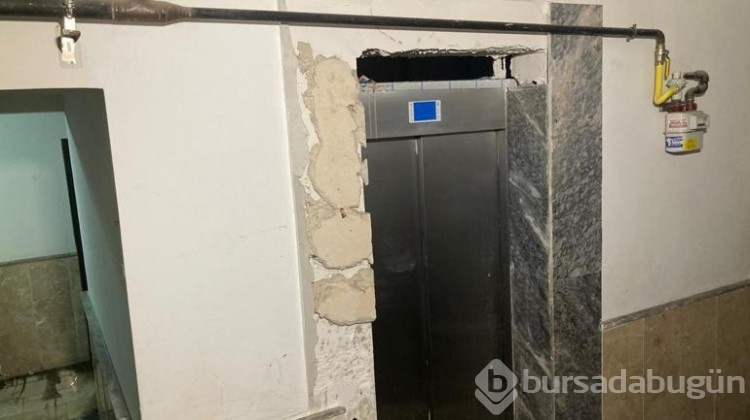 Ankara'da sağanak yağmur etkisini gösterdi!