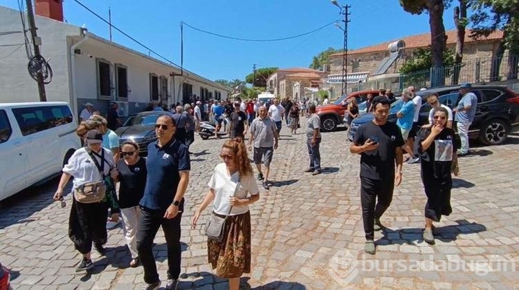 Eski belediye başkanının oğlu sazlıkta ölü bulundu! Gözyaşları içinde toprağa verildi