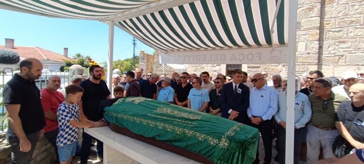Eski belediye başkanının oğlu sazlıkta ölü bulundu! Gözyaşları içinde toprağa verildi