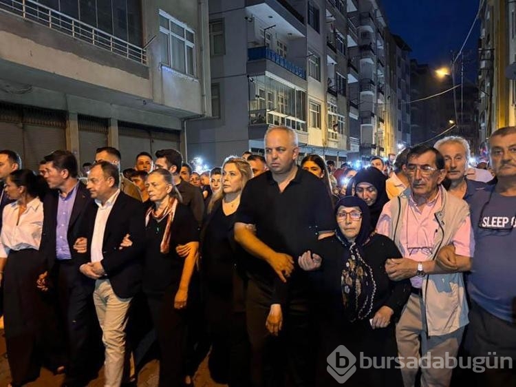 Sinem için karanlığa ışık adlı kortej yürüyüşü yapıldı!