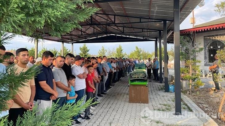 Eğlenme amaçlı girdikleri göletten cansız bedenleri çıktı!