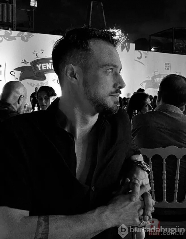 Mert Yazıcıoğlu tatilin keyfini çıkarıyor!