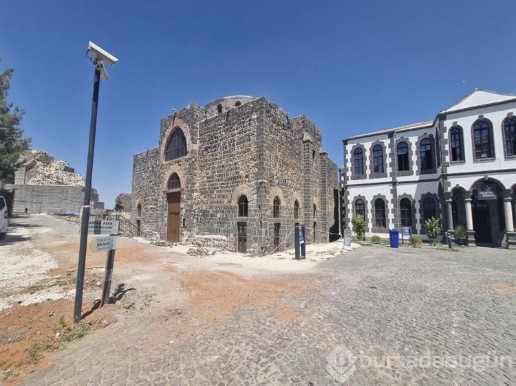 Depremde hasar alan kilisenin restorasyonu tamamlandı 