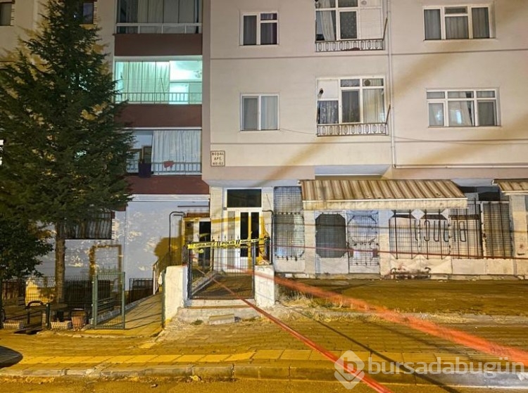 Ankara'da çatlakları olup çatırdayan bina tahliye edildi