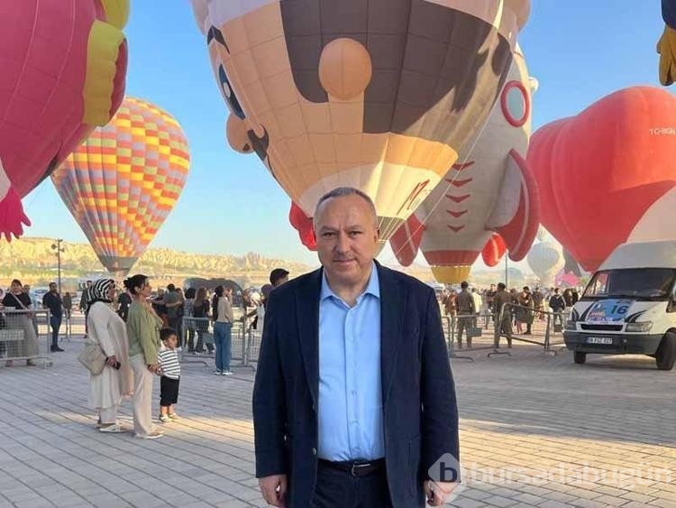 Kapadokya'da özel figürlü balonlar gökyüzünde görsel şölen oluşturdu