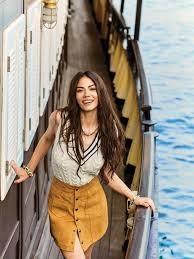 Demet Özdemir sosyal medya paylaşımlarıyla dikkat çekti