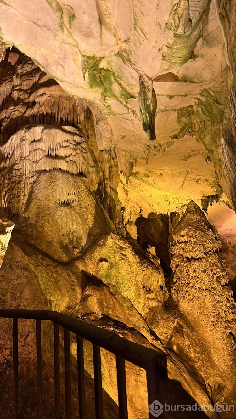 Kırklareli'nin turizme açılan tek mağarası Dupnisa'ya yolculuk!