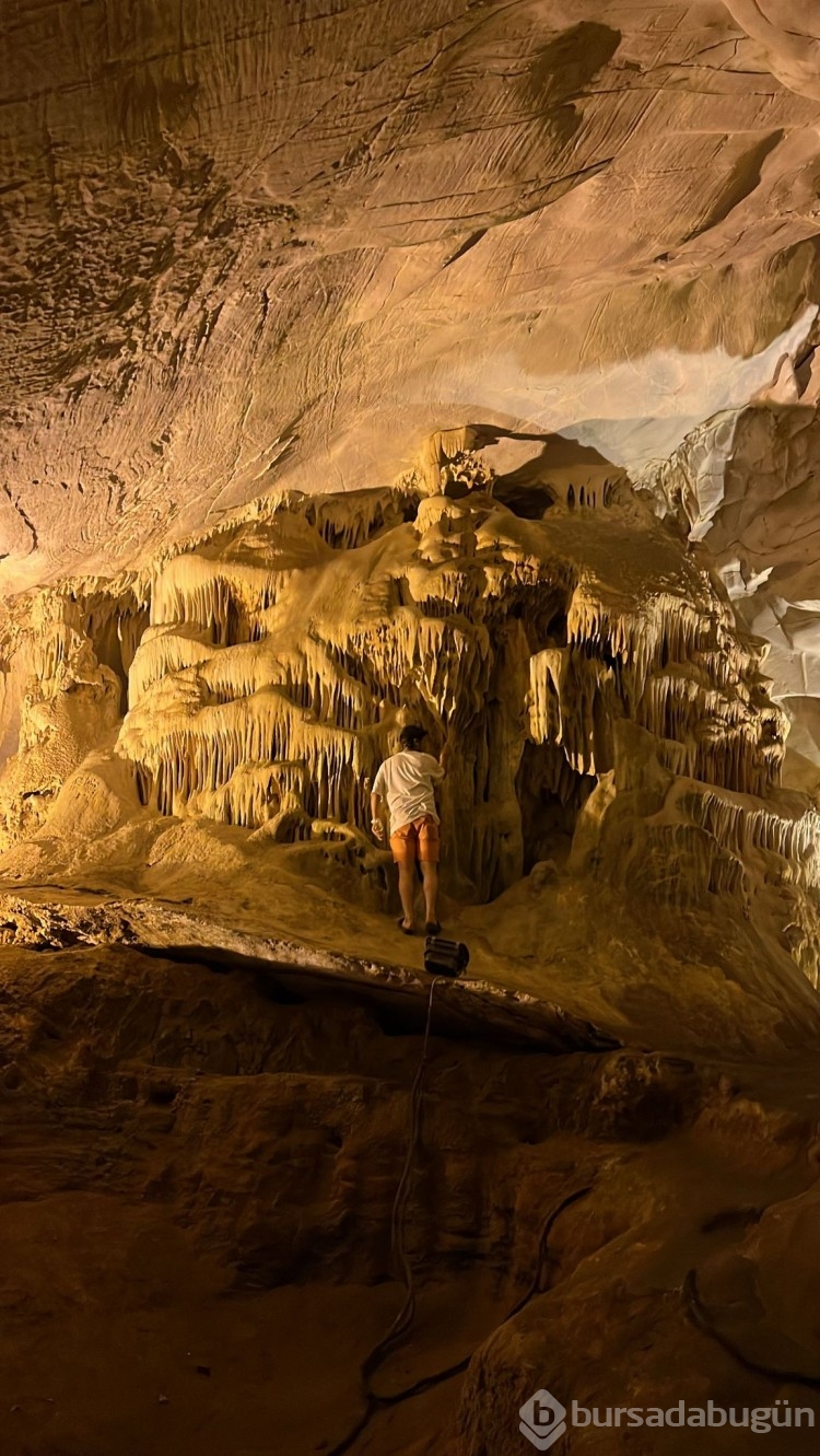 Kırklareli'nin turizme açılan tek mağarası Dupnisa'ya yolculuk!