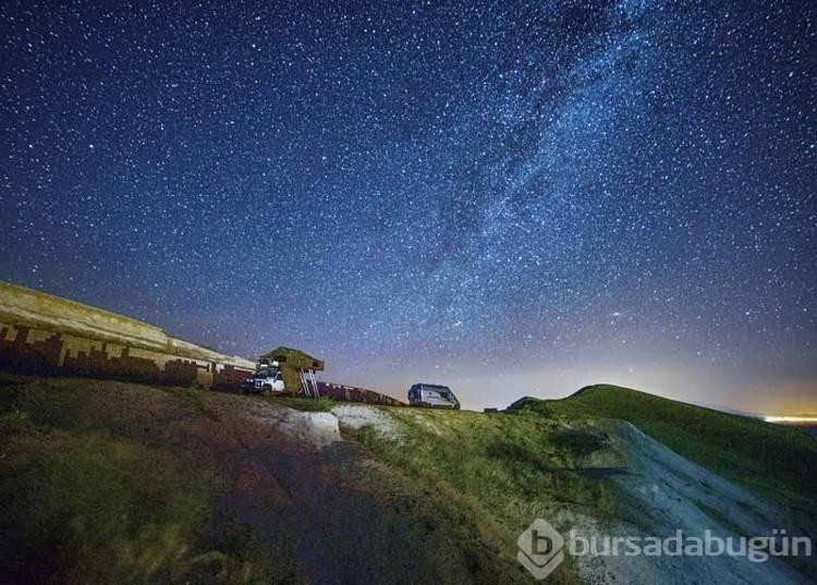 Nemrut'ta uzun pozlama tekniğiyle yıldızları fotoğrafladı