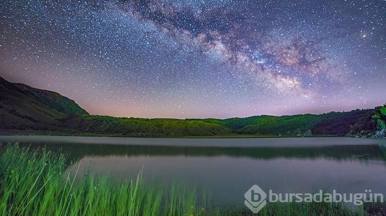 Nemrut'ta uzun pozlama tekniğiyle yıldızları fotoğrafladı