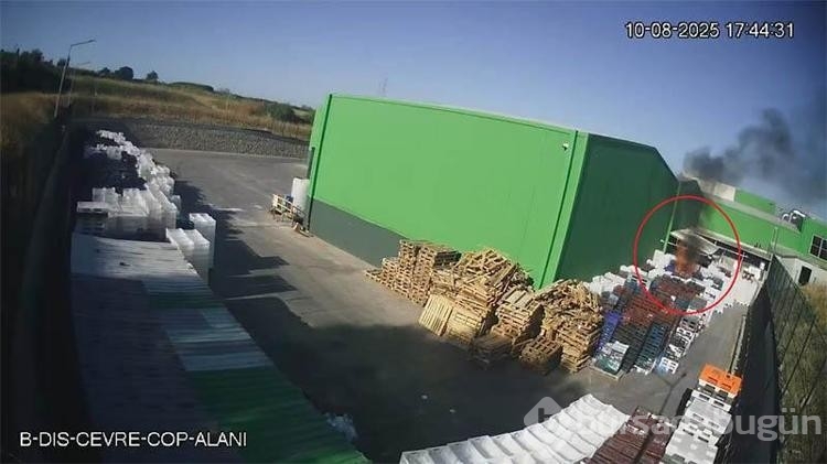 Fabrika alev aldı! 2 işçi hayatını kaybetti