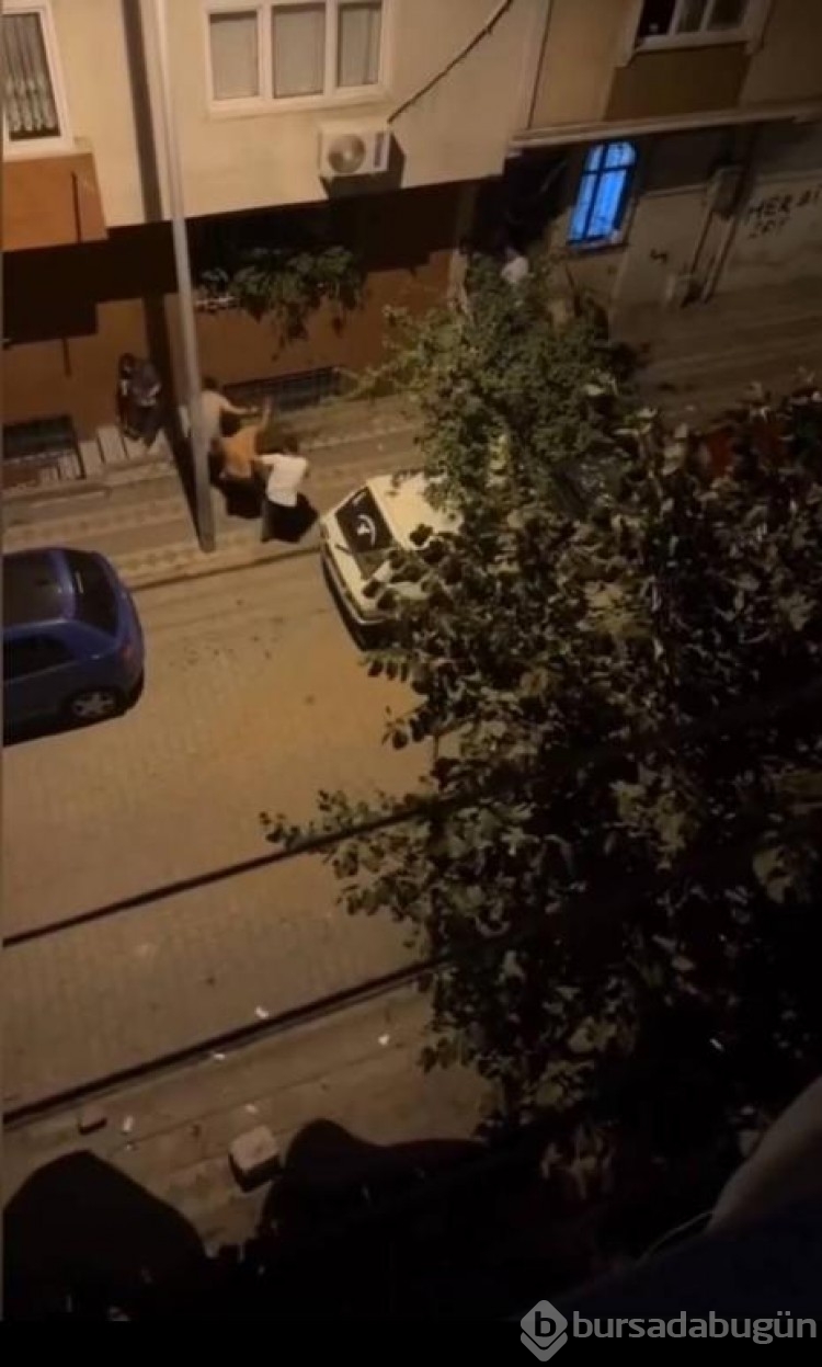 İki aile sokakta kavgaya tutuştu! Sonu hastanede bitti...