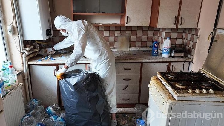 Evden 550 kilo plastik şişe çıktı