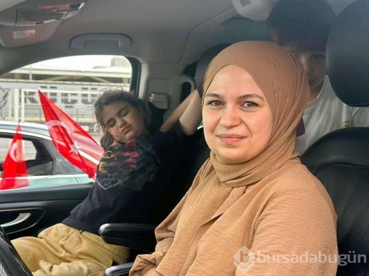 Tatilini tamamlayan gurbetçiler ülkelerine dönüş yaptı!