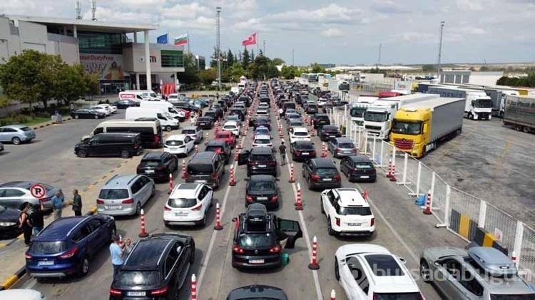 Tatilini tamamlayan gurbetçiler ülkelerine dönüş yaptı!