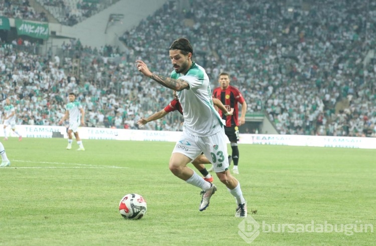 Bursaspor Eskişehirspor karşılaşmasından kareler...