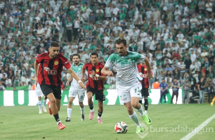 Bursaspor Eskişehirspor karşılaşmasından kareler...
