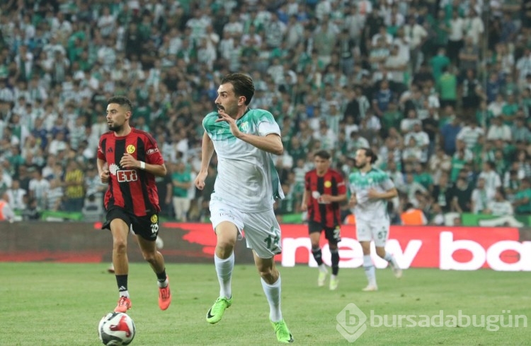 Bursaspor Eskişehirspor karşılaşmasından kareler...