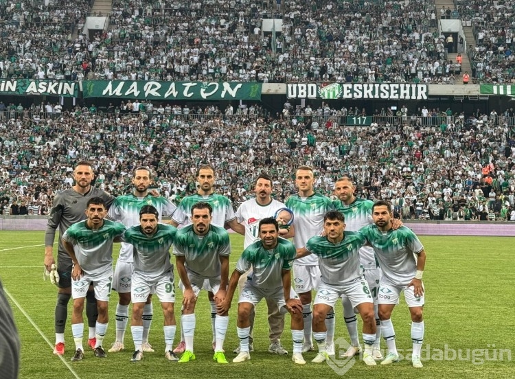Bursaspor Eskişehirspor karşılaşmasından kareler...