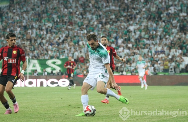 Bursaspor Eskişehirspor karşılaşmasından kareler...
