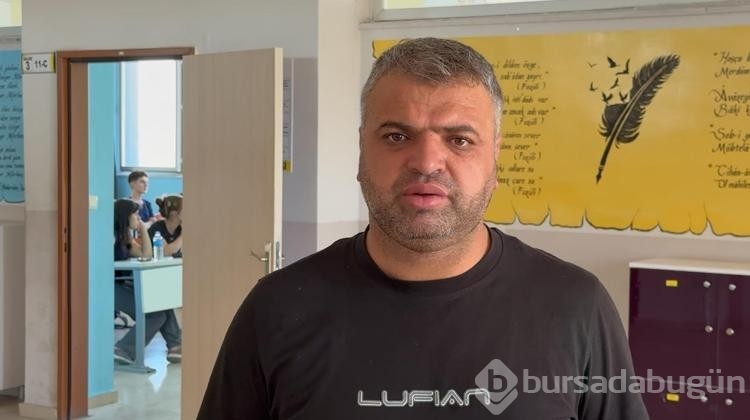 Gönüllü öğretmenler üniversiteye hazırlanan öğrenciler için bir araya geldiler