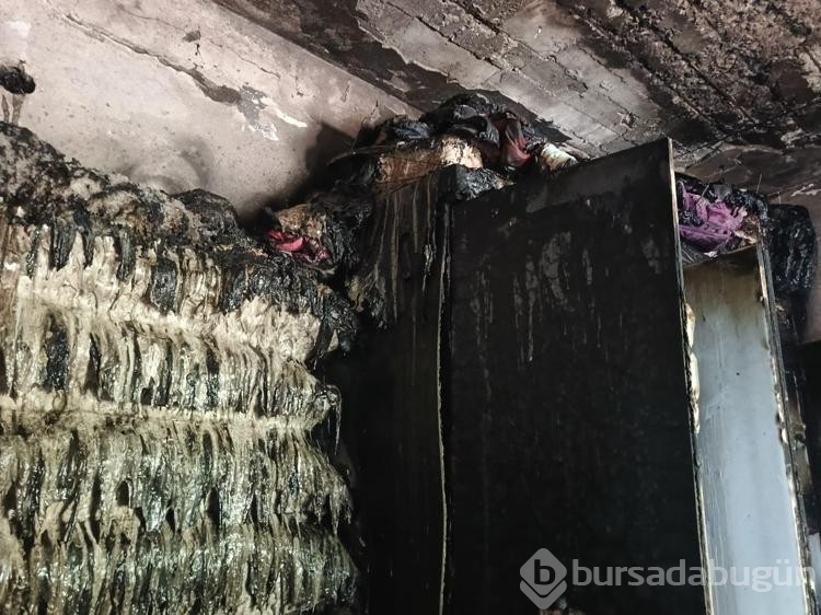 Evde yangın çıktı! 2 yaşındaki çocuk dumandan etkilendi