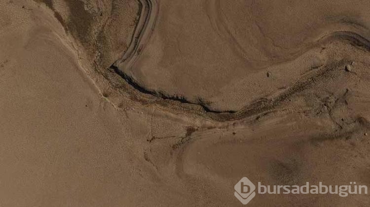 Su şehri Bursa'nın 35 günlük suyu kaldı! Nilüfer barajı dronla görüntülendi