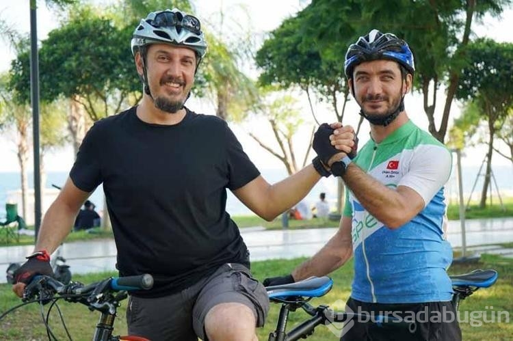 Görme yetisini kaybetti ama tutkusu bisikletten vazgeçmedi