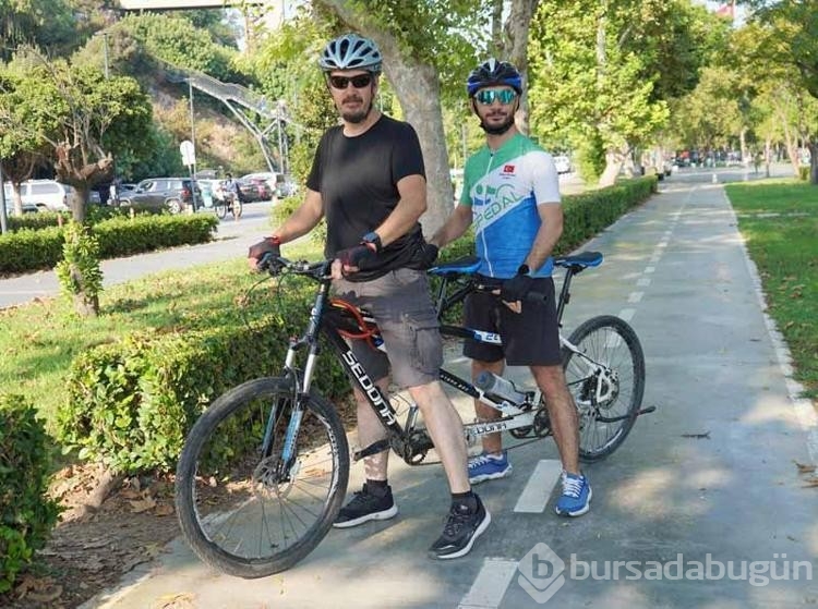 Görme yetisini kaybetti ama tutkusu bisikletten vazgeçmedi