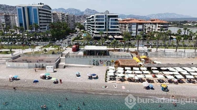 Konyaaltı sahilinde gölgelik krizi