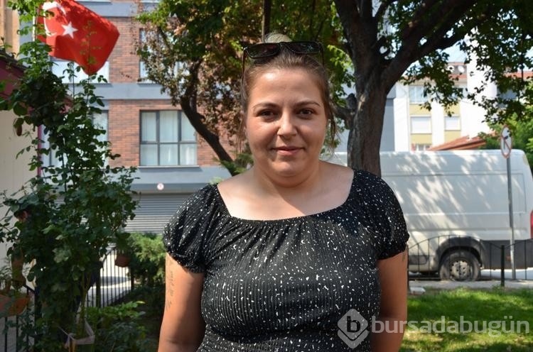 Kadın muhtarın mahallesinde ihtiyaç dışı eşyalar komşulara hediye ediliyor
