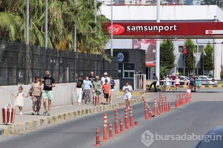 Astoria Grande kruvaziyeri, 1117 yolcusuyla Samsun'da
