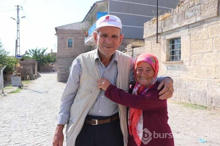 İşitme engelli çift ürettikleri ürünleri turistlere satıyor!