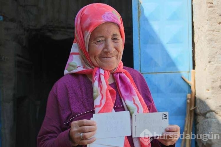 İşitme engelli çift ürettikleri ürünleri turistlere satıyor!