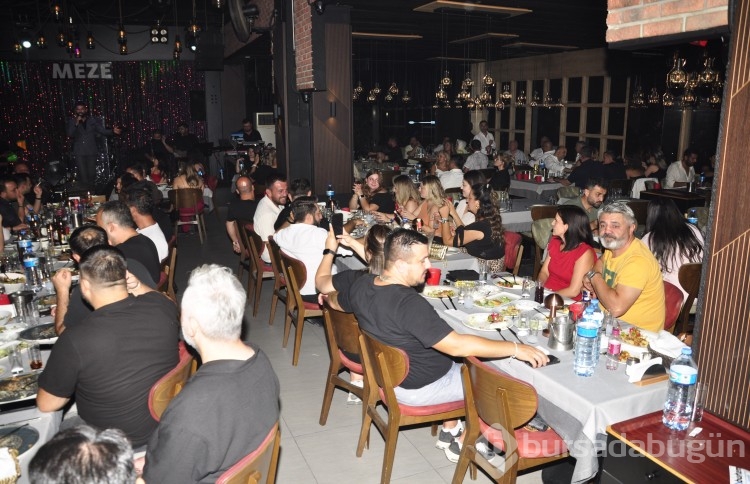 Meze Özlüce'de Mehmet Çevik coşturdu