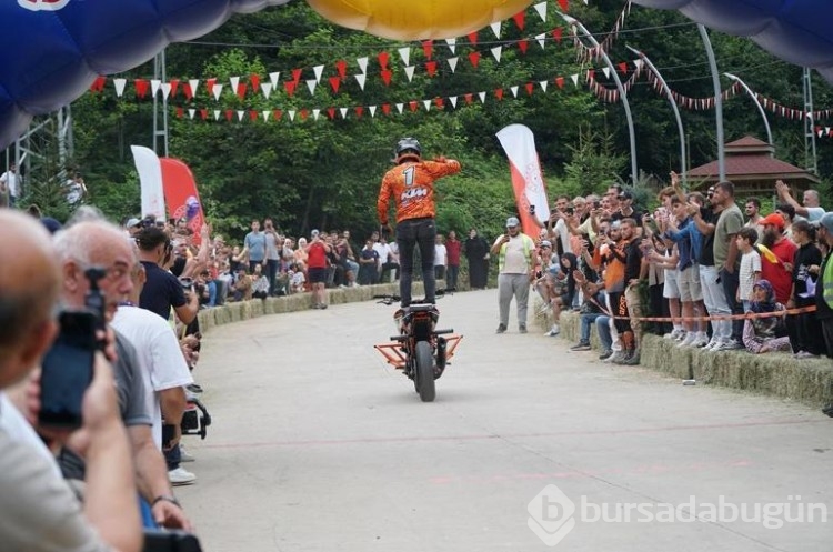 Rize'de motosiklet şov hayran bıraktı