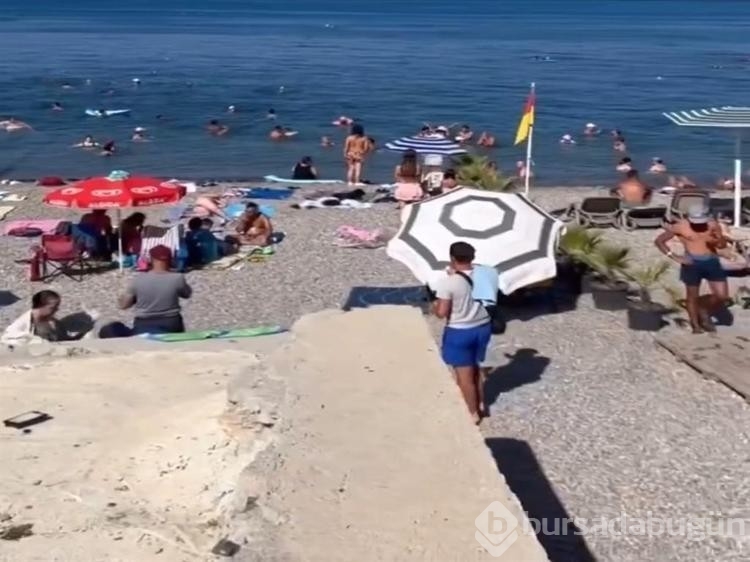 Antalya sahillerinde ücretli plaj tepkisi