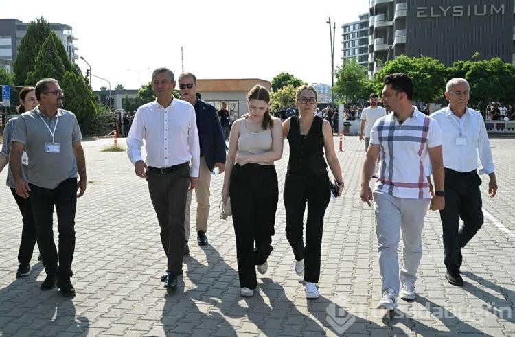 Ferdi Zeyrek'in kızı Nehir, baba mesleği mimarlığı okuyacak