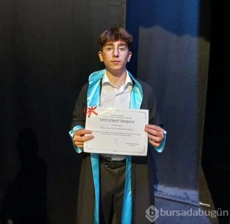 Sahilde gezerken dalgalara kapılıp kayboldu