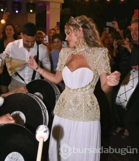 Esra Erol'un kardeşi Eda Erol'un kına gecesi gündem oldu!