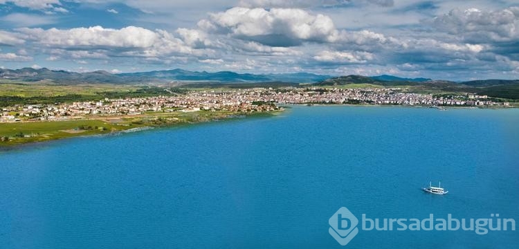 'Beyşehir Gölü'nün ölmesine seyirci kalmayız' dedi
