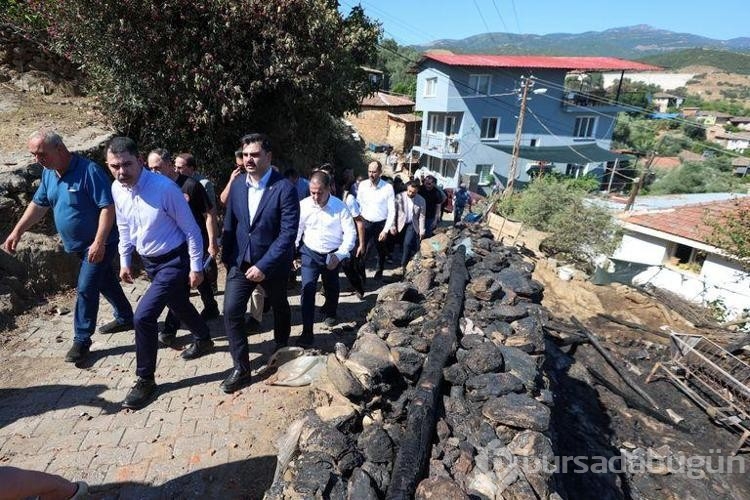 Yanan köy evlerinin temel atma süreci artık başlıyor