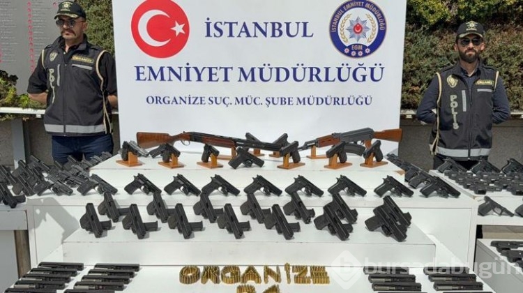 İstanbul'da motosikletli suç örgütlerine operasyon: 24 gözaltı

